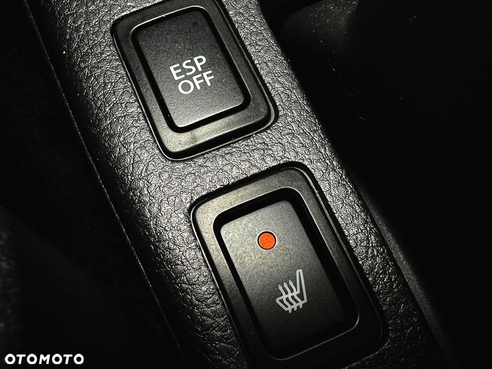 Suzuki SX4 1.6 Premium - 31