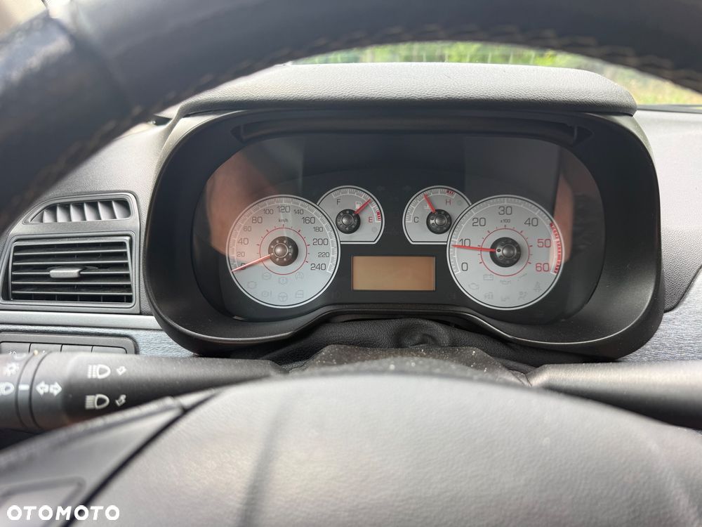 Fiat Grande Punto 1.9 Multijet 8V DPF Sport - 8