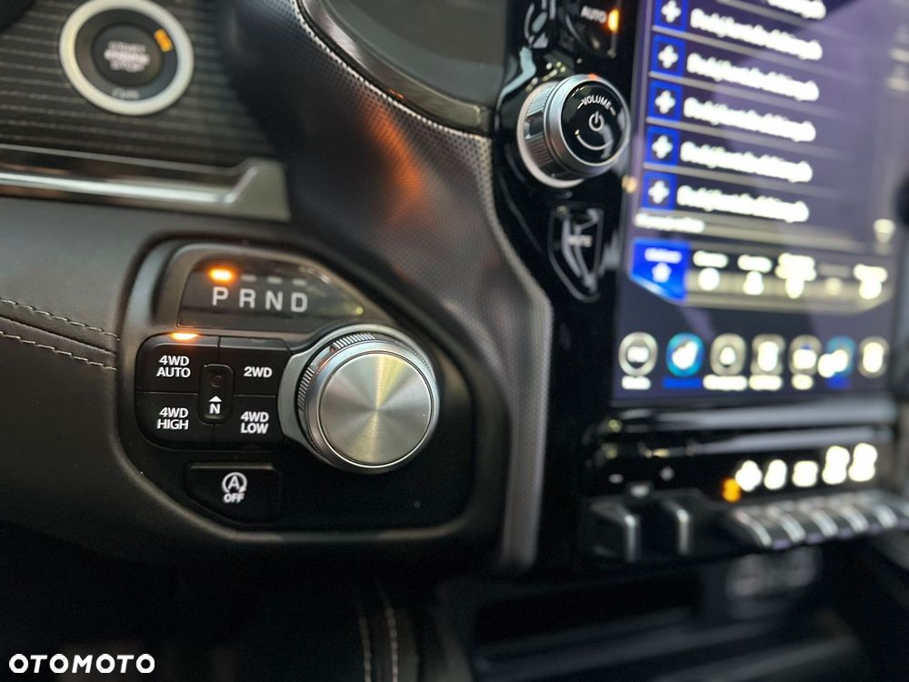 Dodge RAM 5.7 4x4 - 29
