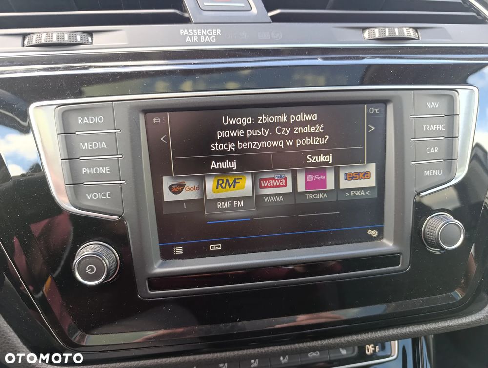 Volkswagen Touran 2.0 TDI BMT Comfortline DSG - 29