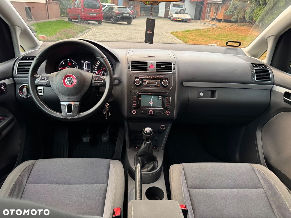 Volkswagen Touran 1.6 TDI DPF BlueMotion Technology STYLE - 13