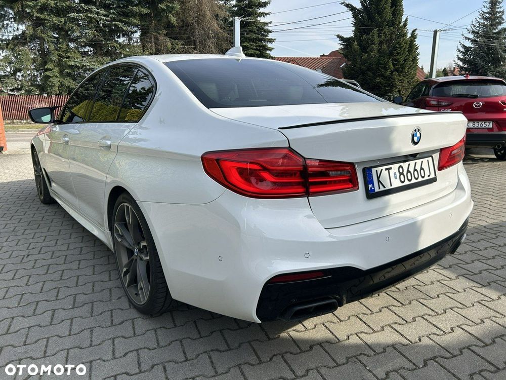 BMW Seria 5 M550i xDrive sport - 6