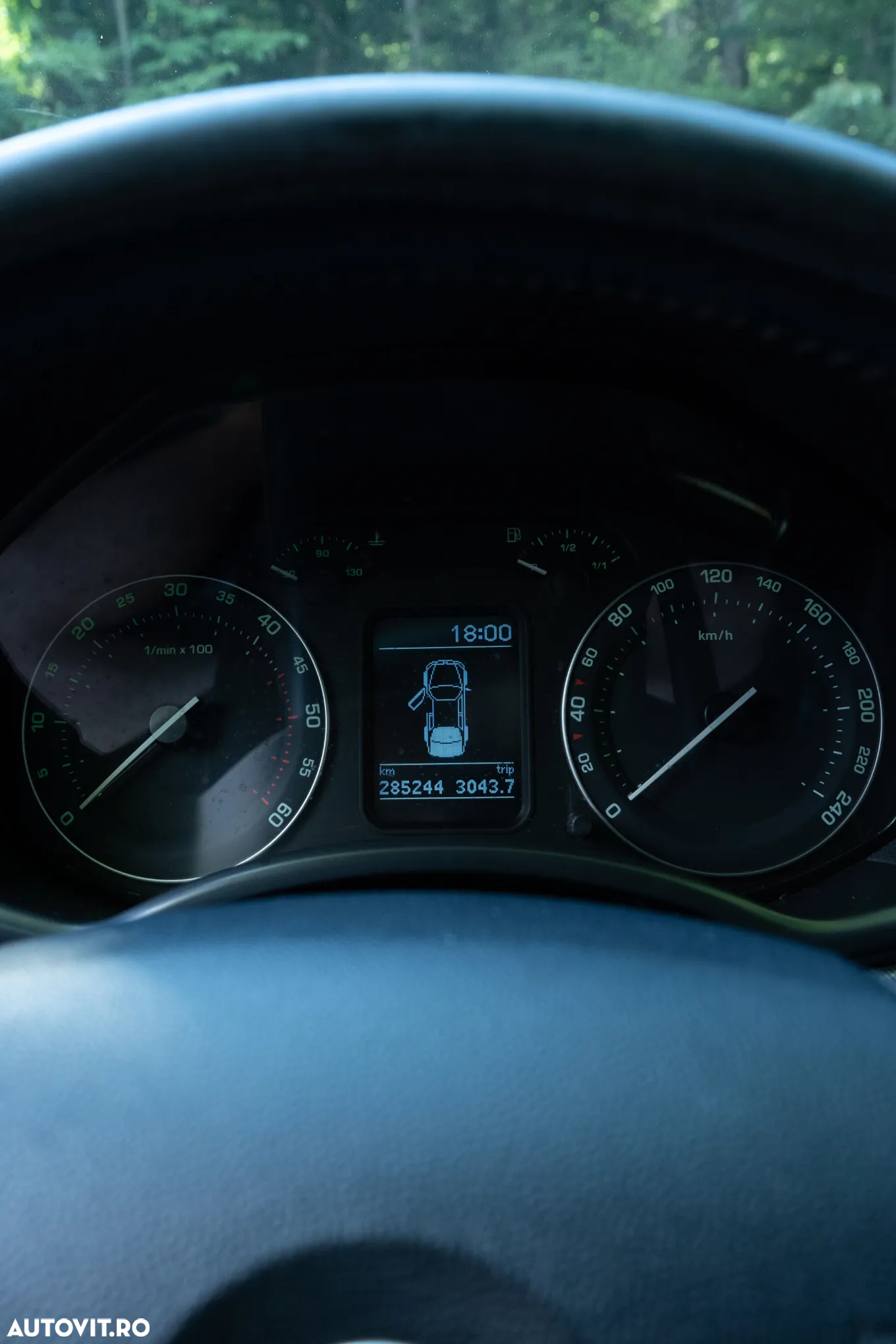Skoda Octavia Combi 2.0 TDI Elegance Automatic - 9