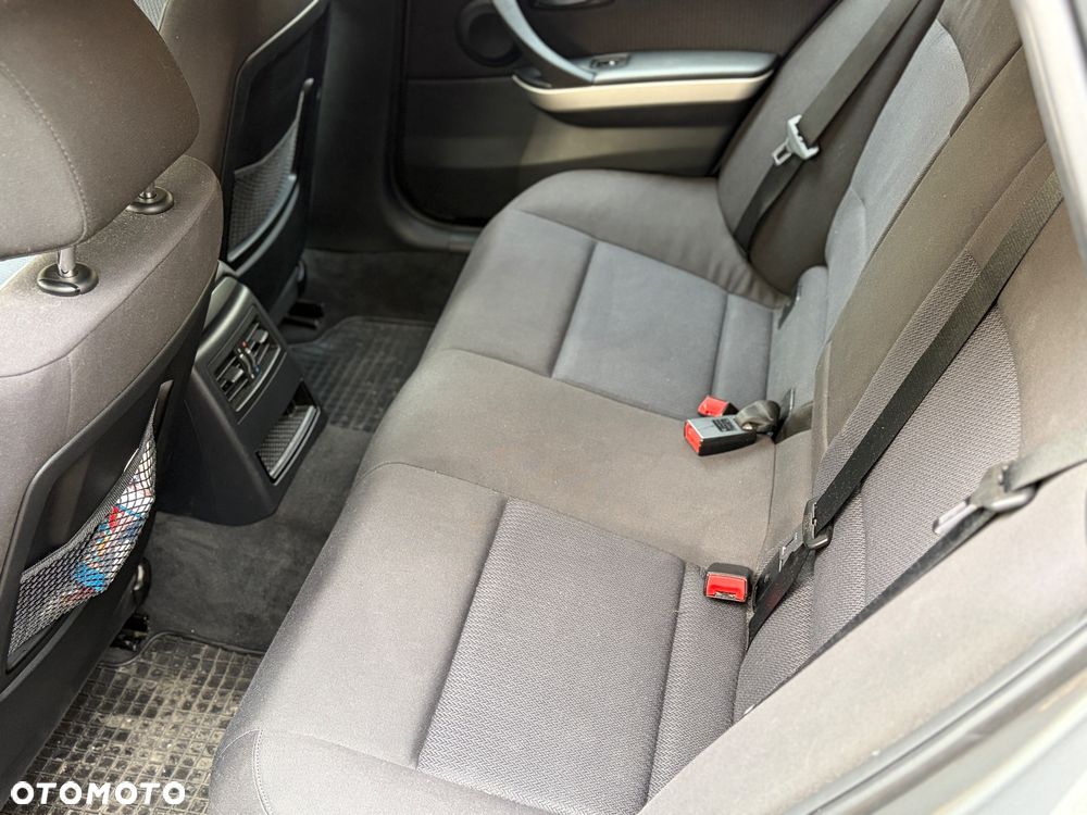 BMW Seria 3 - 19