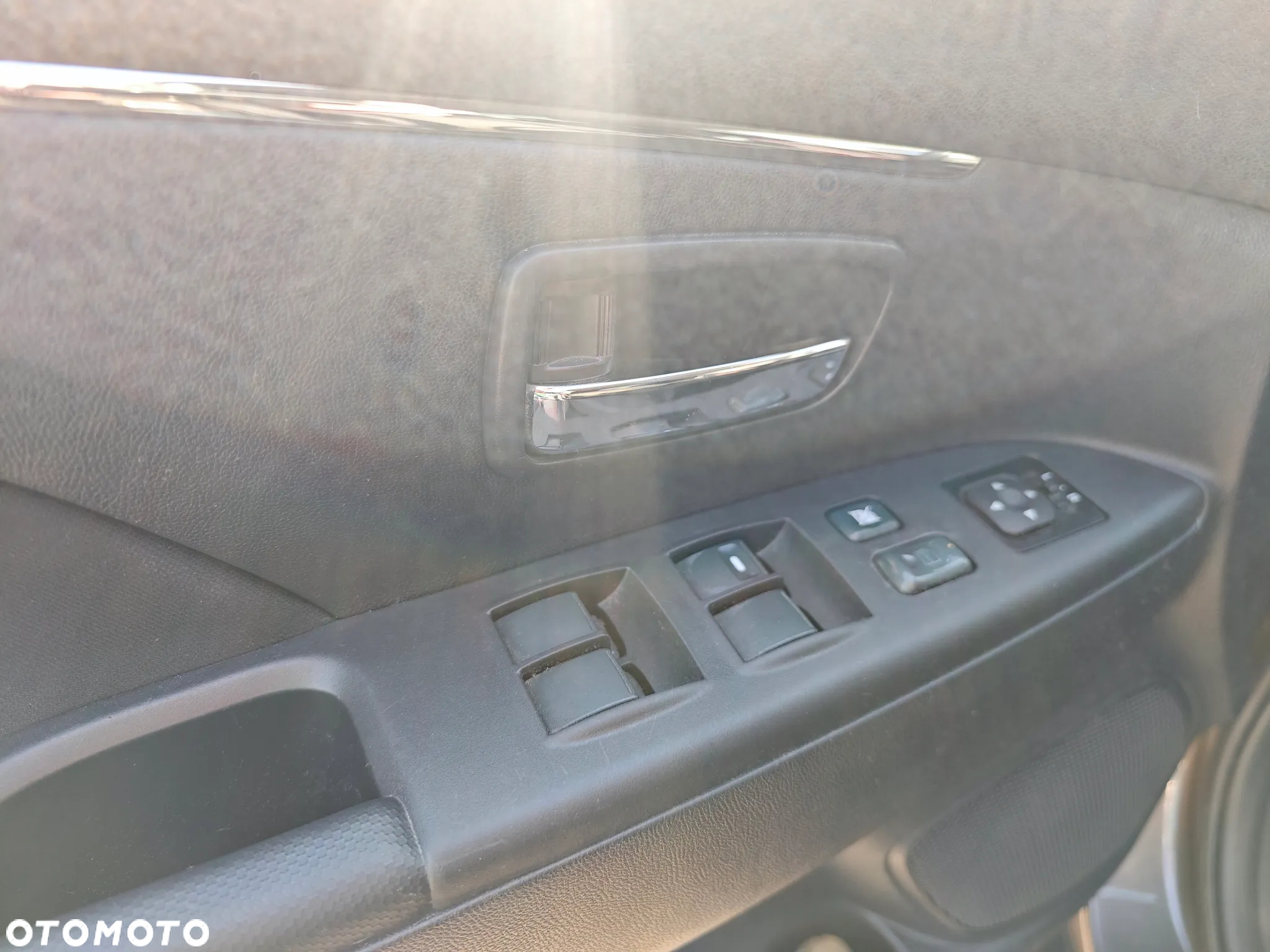 Mitsubishi ASX - 15