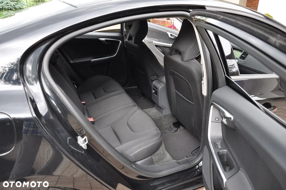 Volvo S60 - 30