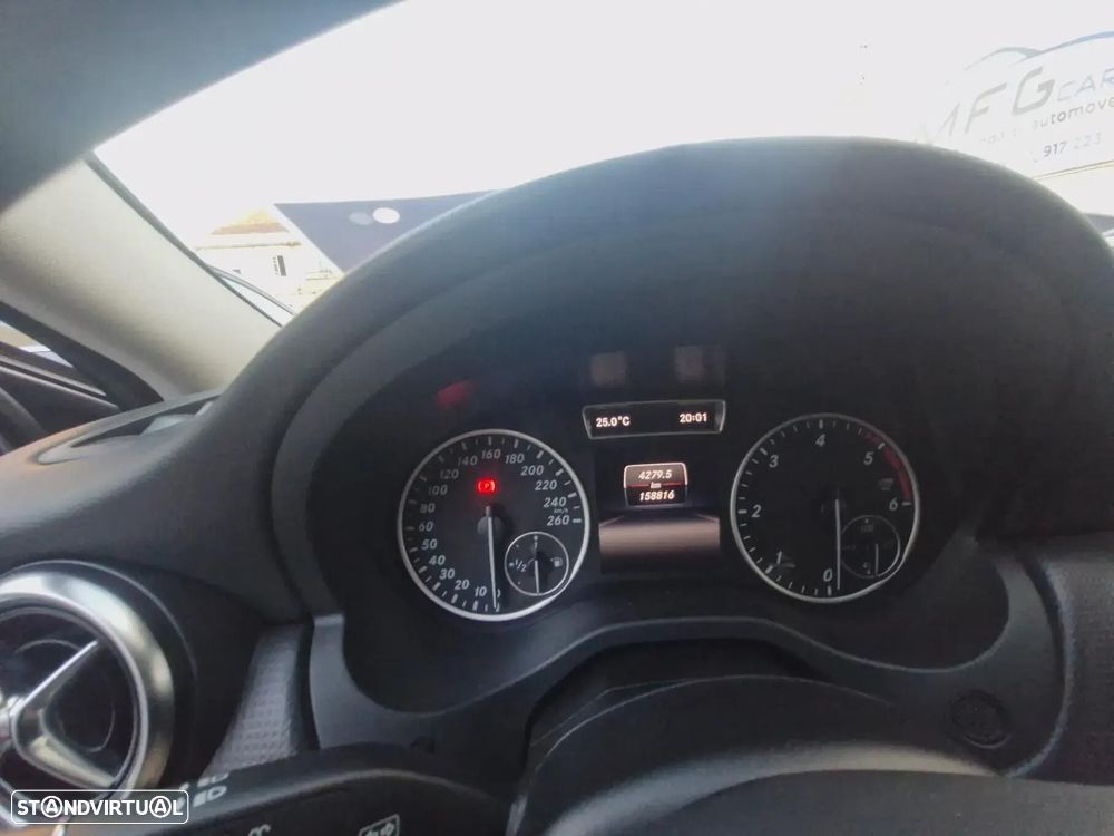 Mercedes-Benz A 200 - 10