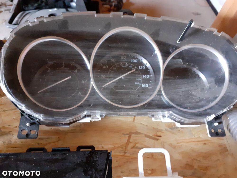 12226 Lampka podsufitki licznik moduł Mazda 6 12- - 2