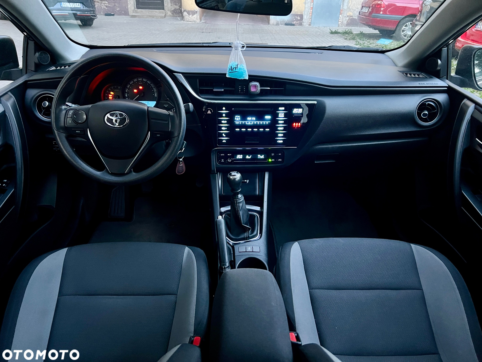 Toyota Auris 1.6 Active - 9