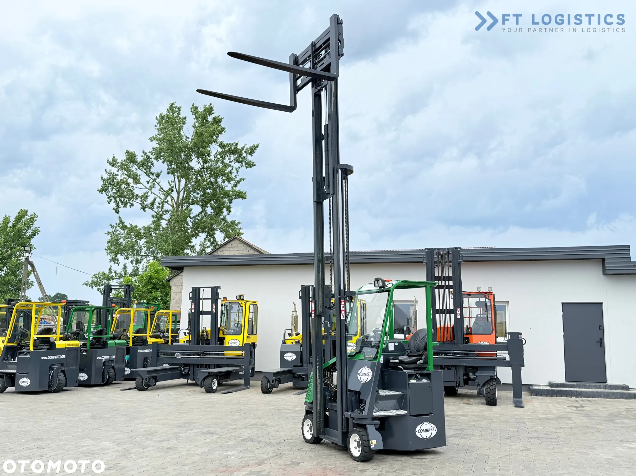 Combilift CB3000 / DIESEL / TRIPLEX 4900MM / WOLNY SKOK / PRZESUW WIDEŁ / POZYCJONER / WIDŁY 1500MM / JAK NOWY - 30