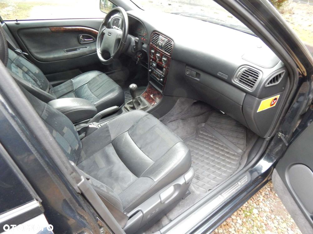 Volvo V40 2.0 Elegance - 17