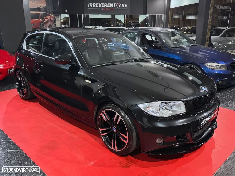 BMW 118 d Pack M - 4