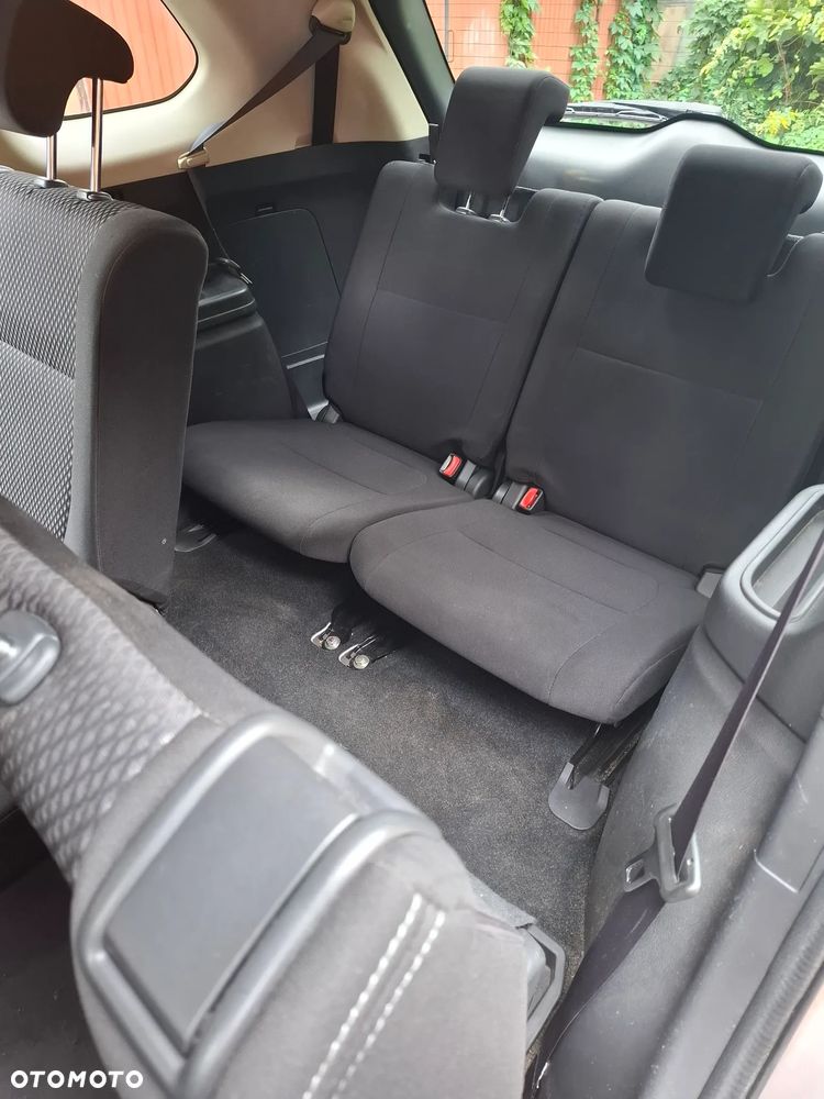Mitsubishi Outlander 2.2 DID Instyle Navi 4WD - 9