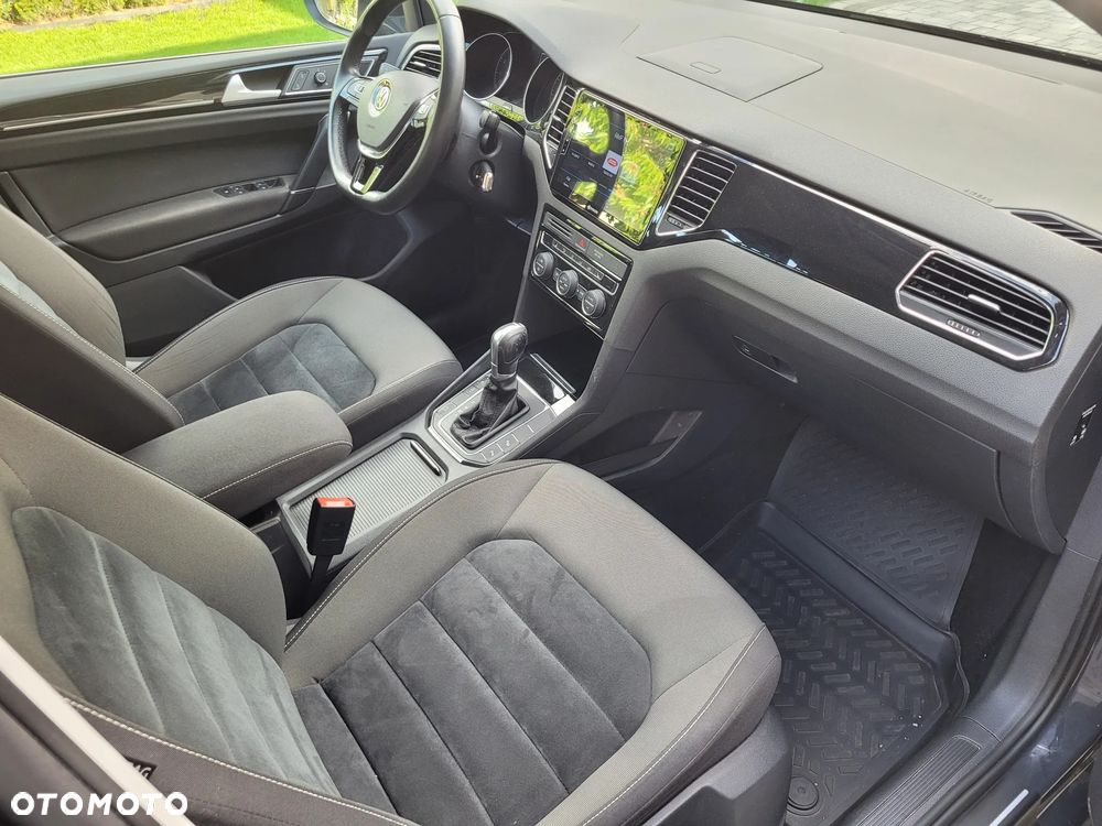 Volkswagen Golf Sportsvan - 12