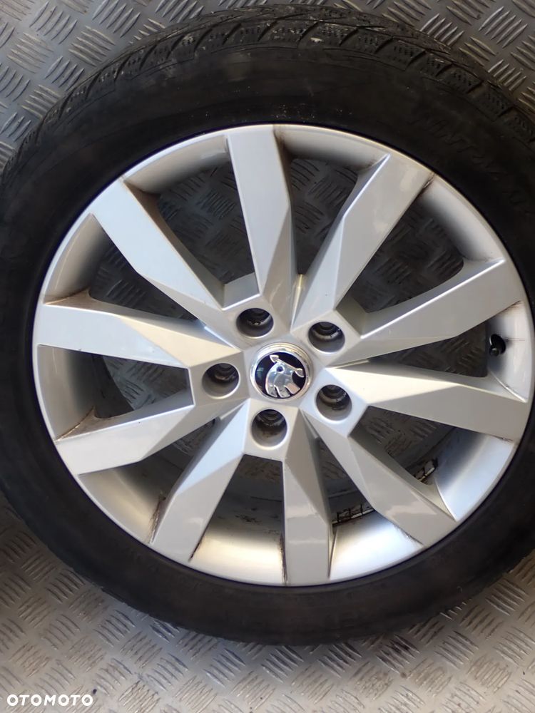 FELGI ALUMINIOWE SKODA 6JX17  ET 48  5X112  5E0601025 OPONY GRATIS 205/50/17 - 6