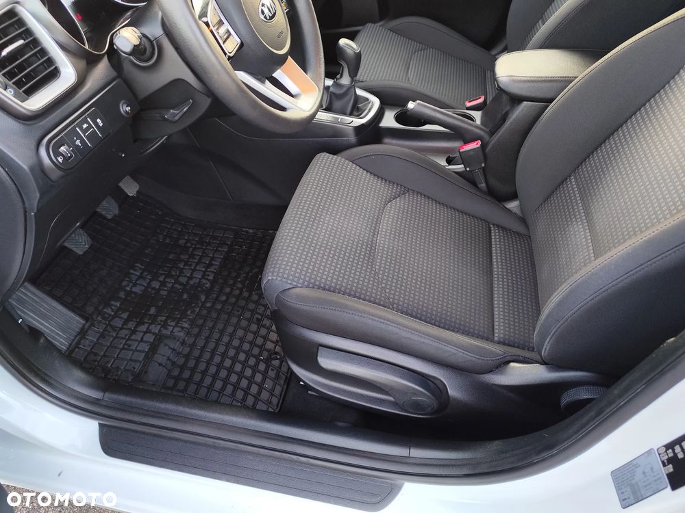 Kia Ceed 1.4 T-GDI S - 10