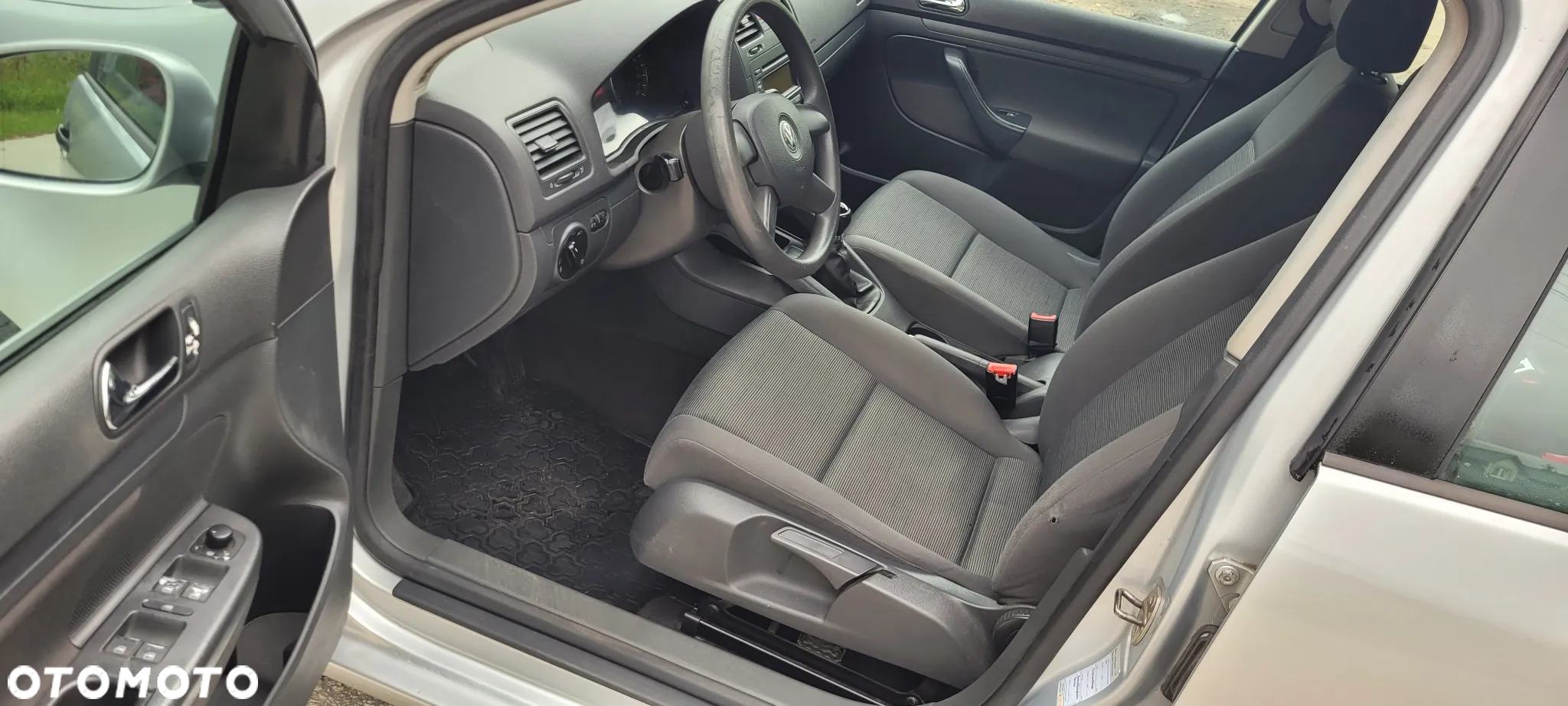 Volkswagen Golf - 21