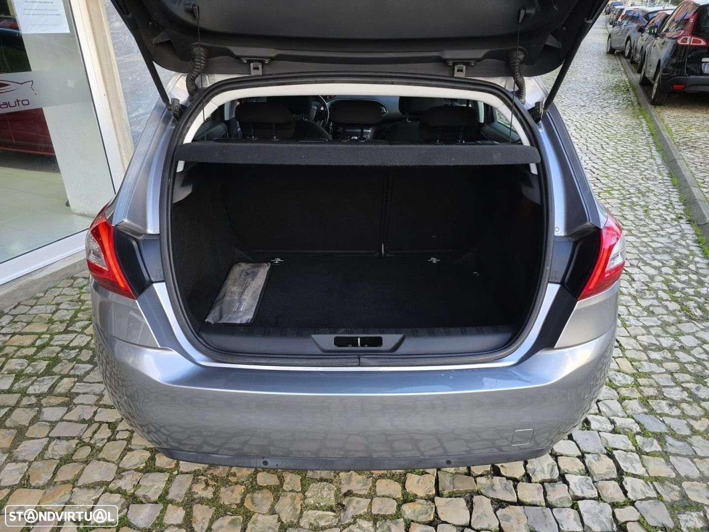 Peugeot 308 1.6 e-HDi Active - 14