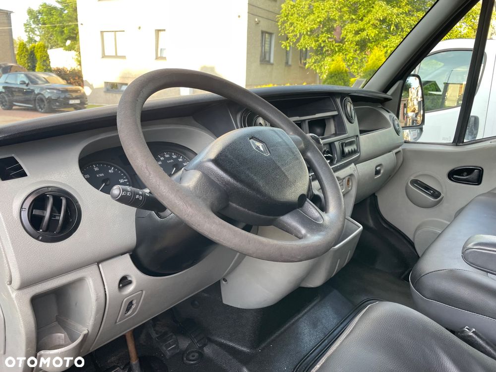 Renault Master Brygadówka 7 osobowy 2 x drzwi przesuwne - 23