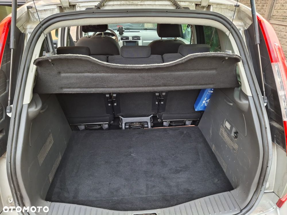 Ford Focus C-Max 1.6 Ambiente - 26