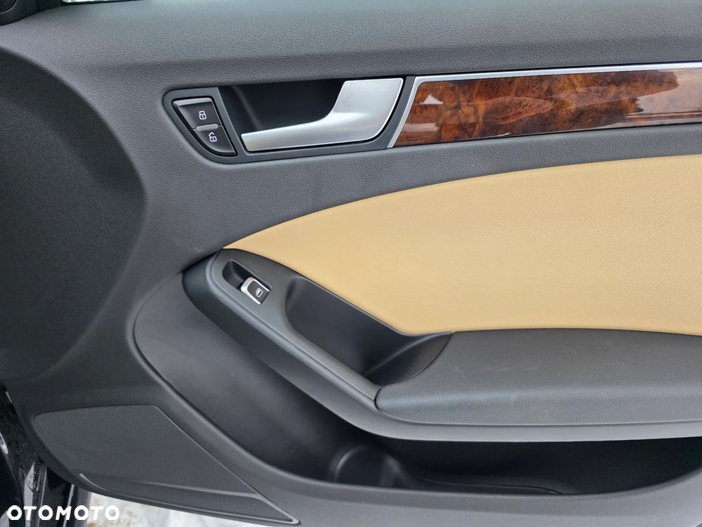 Audi A4 Limousine - 37