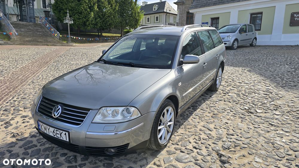 Volkswagen Passat 2.5 TDI Highline Tiptr - 16