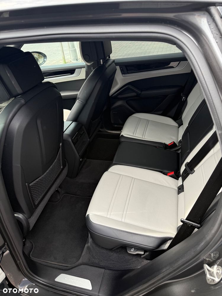 Porsche Cayenne - 7