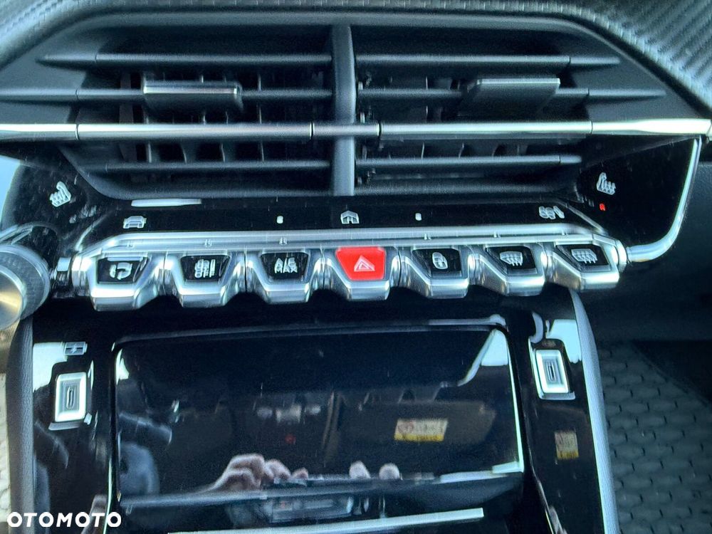 Peugeot 2008 1.2 PureTech Allure Pack S&S EAT8 - 14