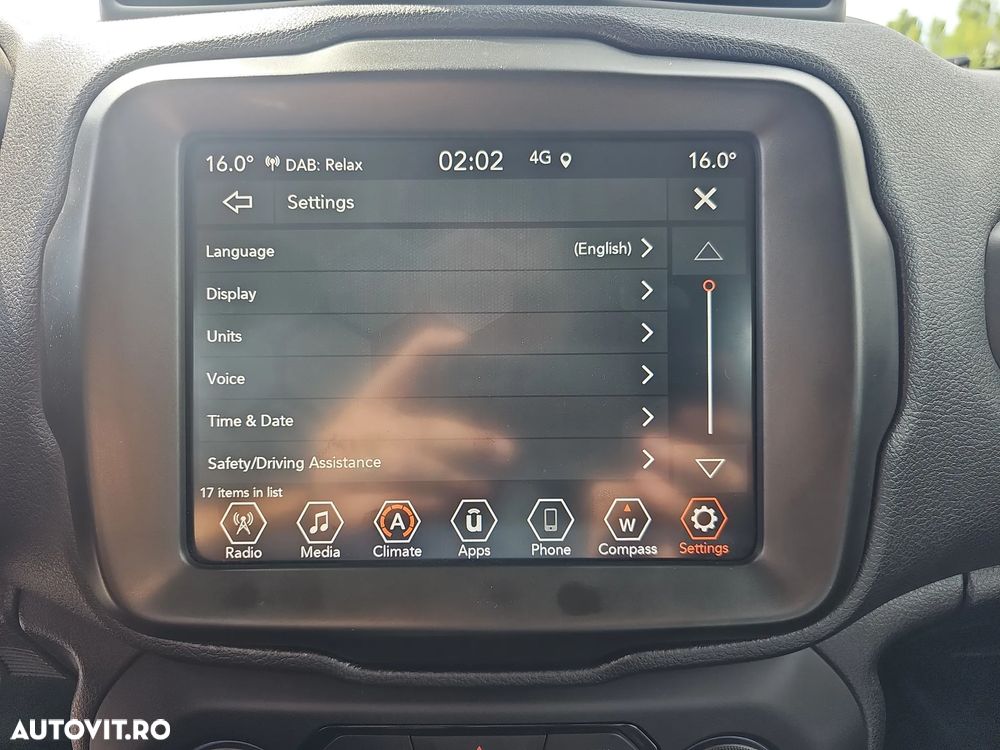 Jeep Renegade - 21