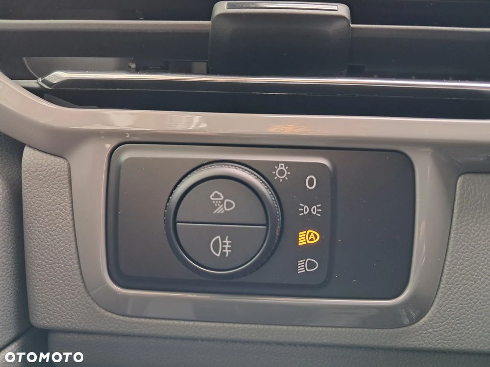 Volkswagen Caravelle 2.0 TDI L2 Life - 19