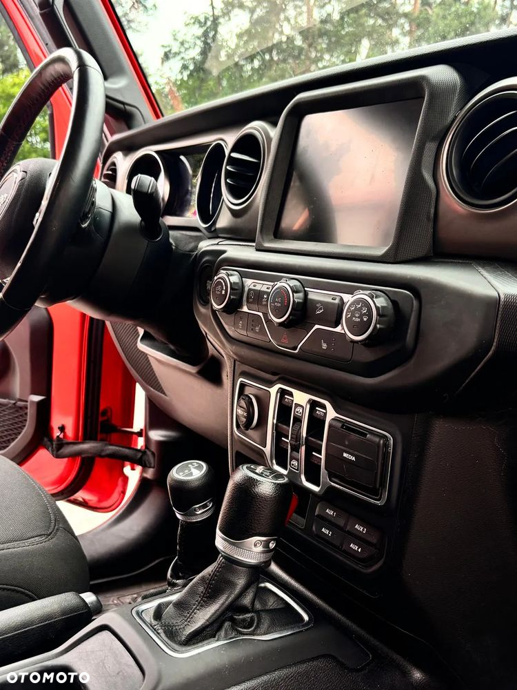 Jeep Wrangler 3.6 Unlim X - 10
