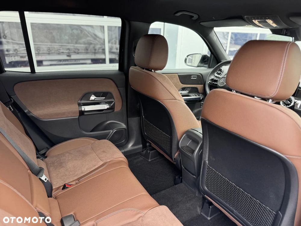 Mercedes-Benz GLB 200 AMG Line 7G-DCT - 18