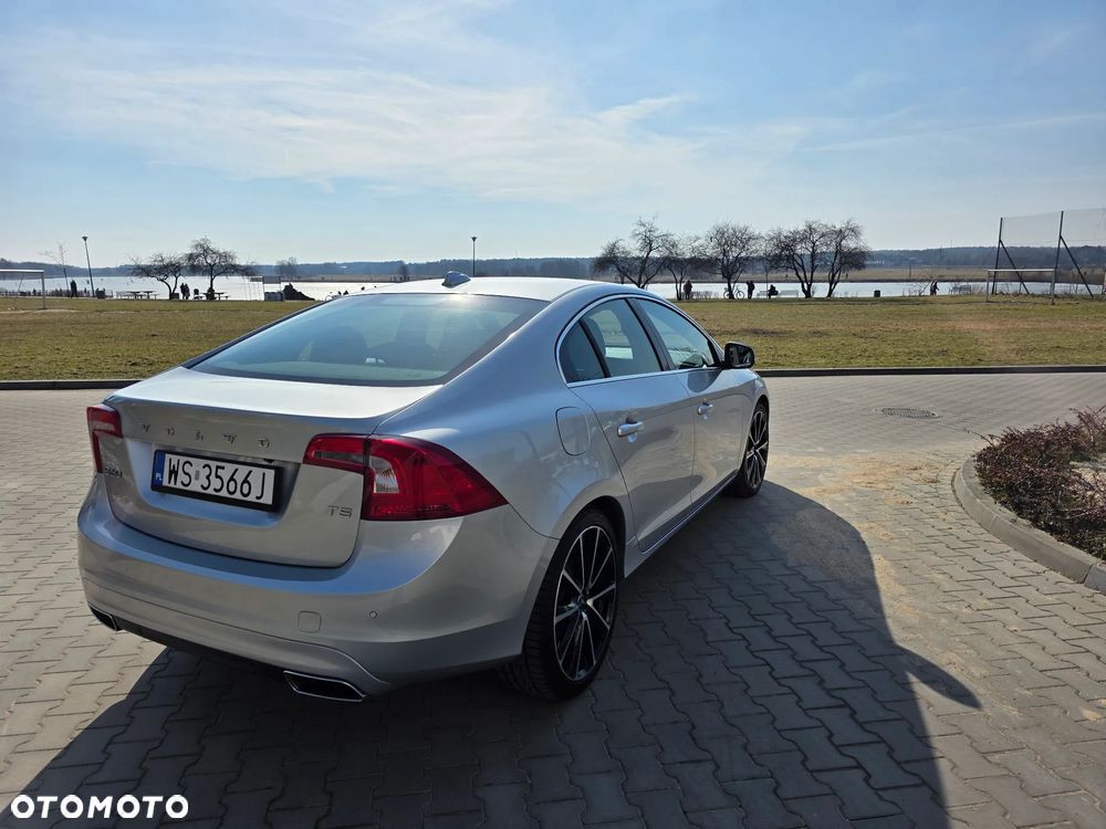 Volvo S60 - 7