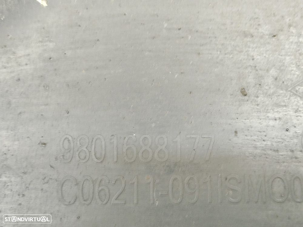 Parachoques trás traseiro original Citroen C4 Cactus Mk1 fase 1 de 2014 a 2017 com sensores de estacionamento - 9