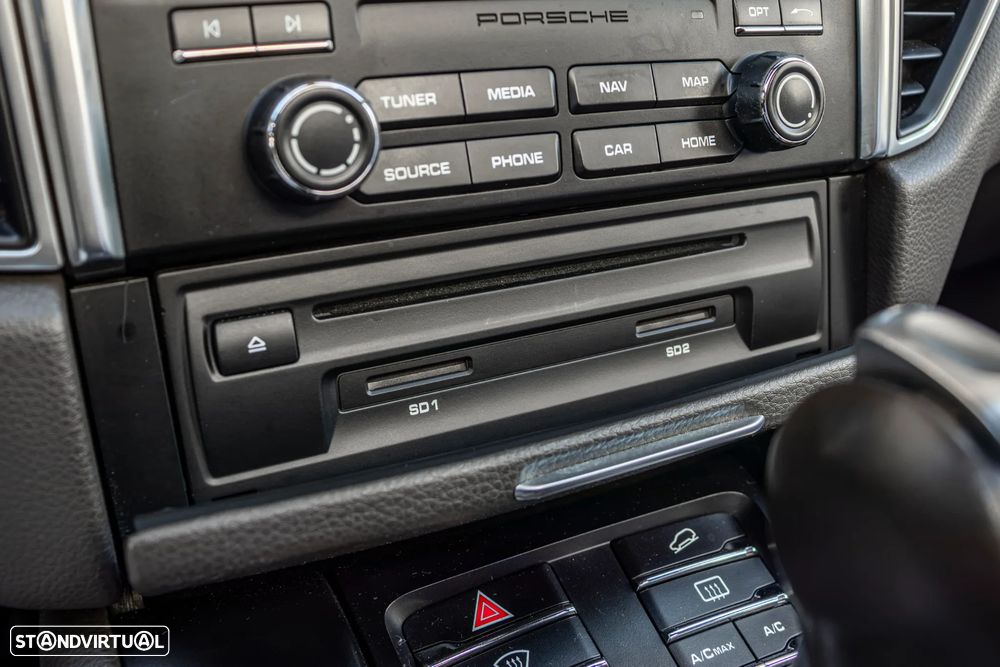 Porsche Macan S - 29
