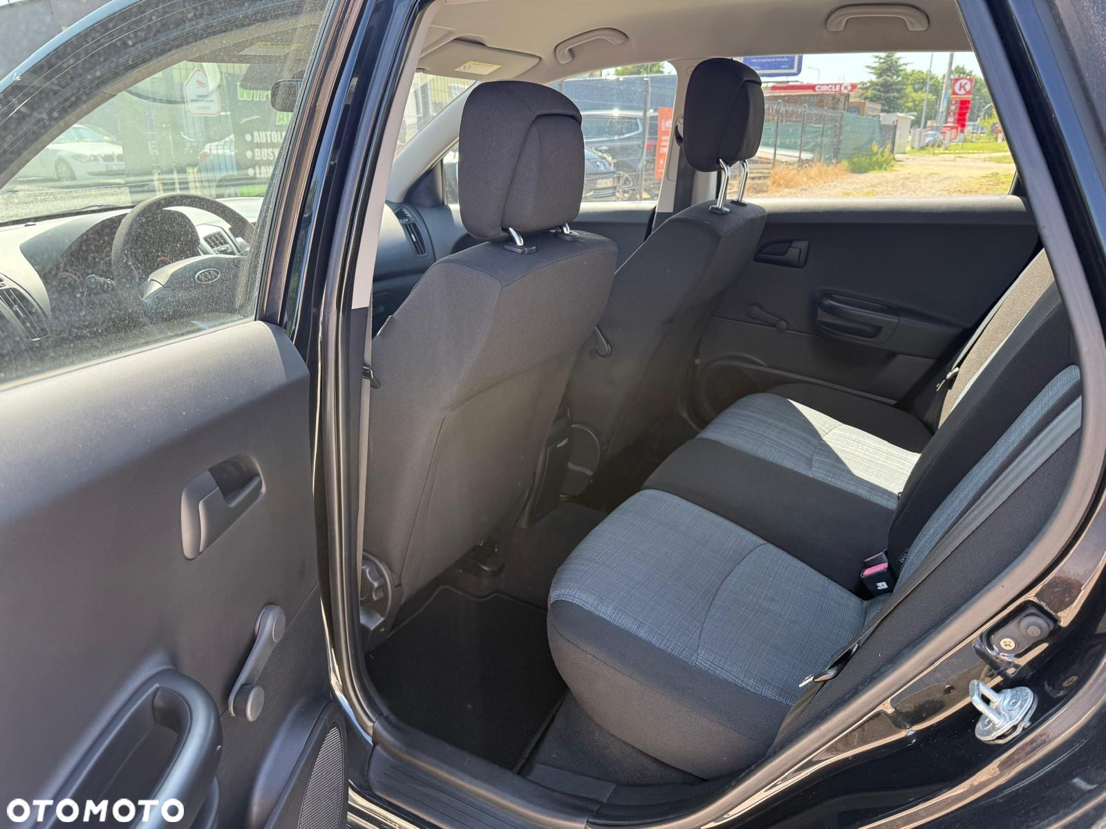 Kia Ceed 1.4 CVVT Attract - 12
