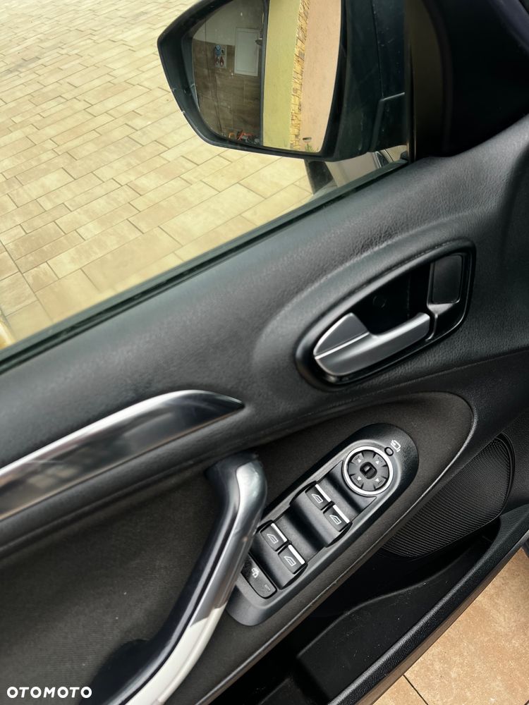 Ford S-Max - 21