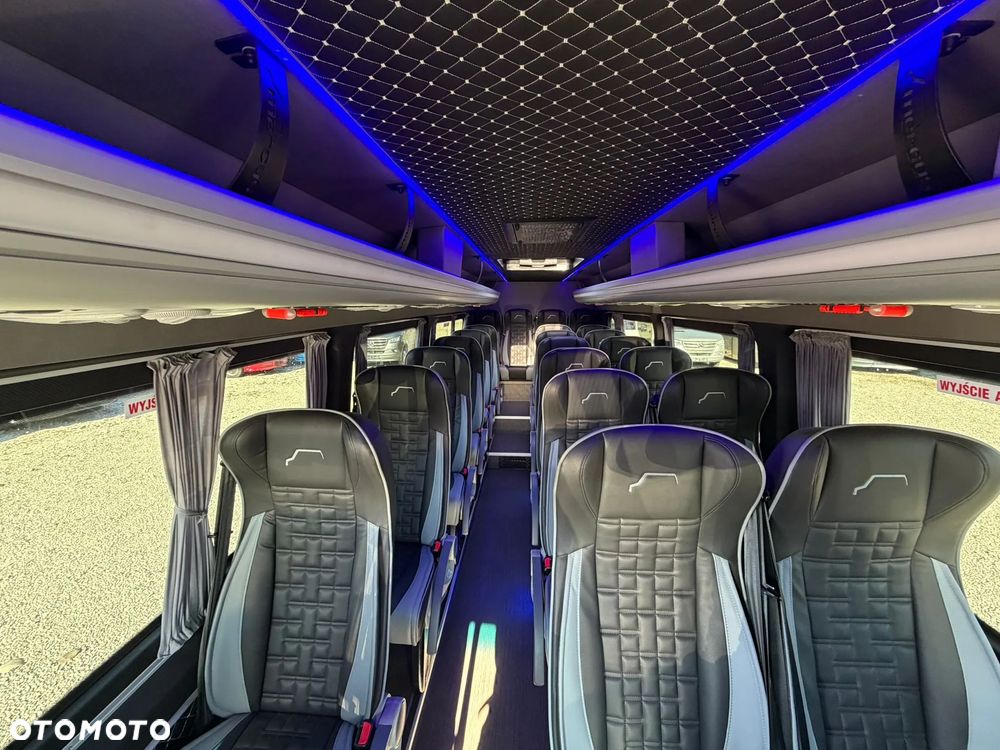 Mercedes-Benz Sprinter 519 - 27