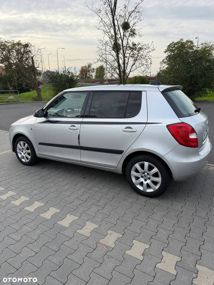 Skoda Fabia 2007 photo 5