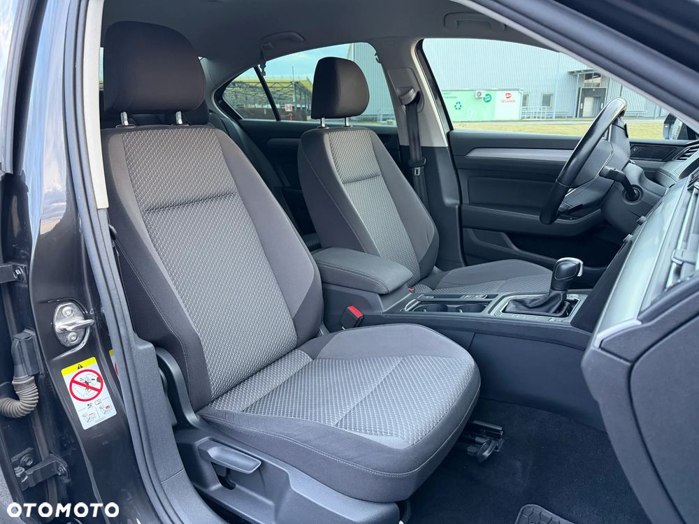 Volkswagen Passat 1.5 TSI EVO Business DSG - 12