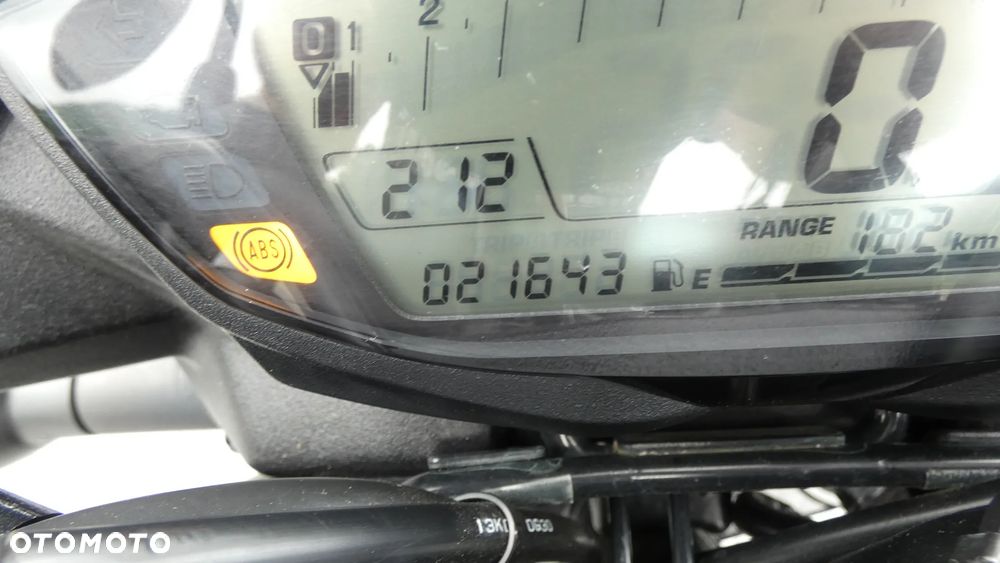 Suzuki GSX - 18