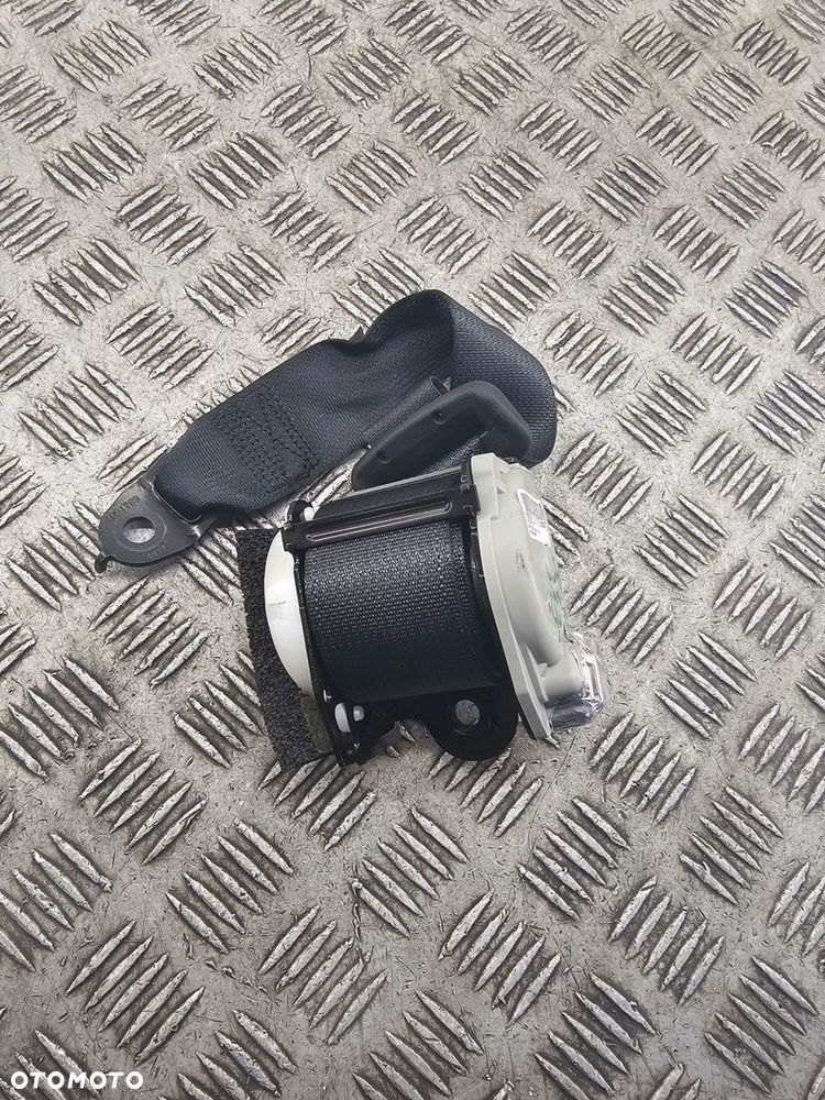 suzuki s-cross pas bezpieczeństwa lewy tył 23r 84980-61m02 - 1