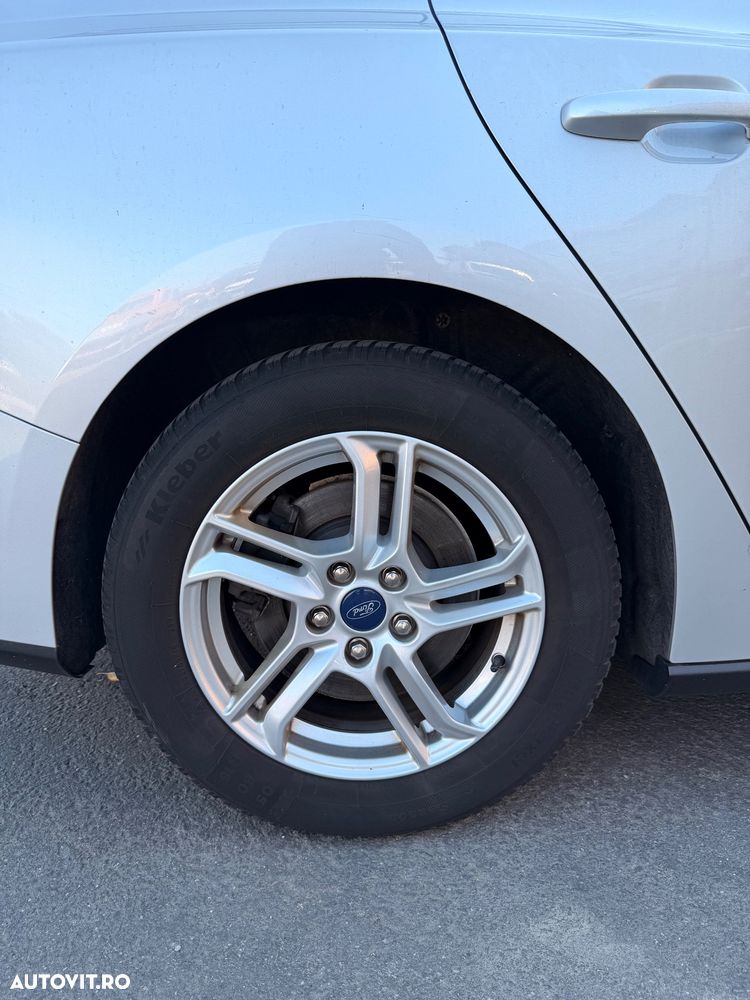 Ford Focus 1.0 EcoBoost Hybrid COOL&CONNECT - 17