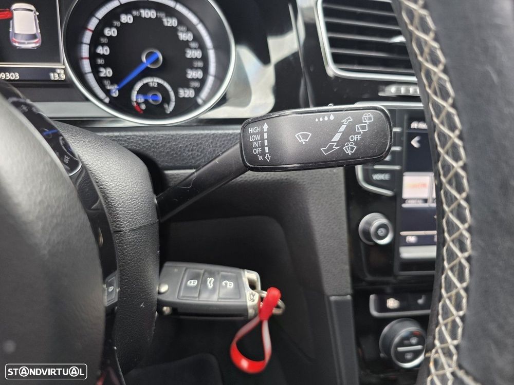 VW Golf R 4Motion BlueMotion - 27