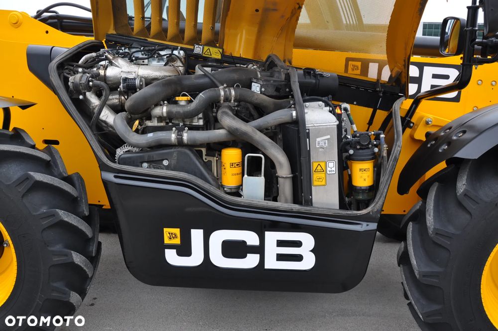 JCB 535-95 ŁADOWARKA TELESKOPOWA STAGE V 109 KM Mało MTG 572 Udźwig 3500 kg WYSOKOŚĆ ZAŁADUNKU 9,5 m Jak Nowa Klimatyzacja Widły do palet Szybkozłącze hydrauliczne - 28