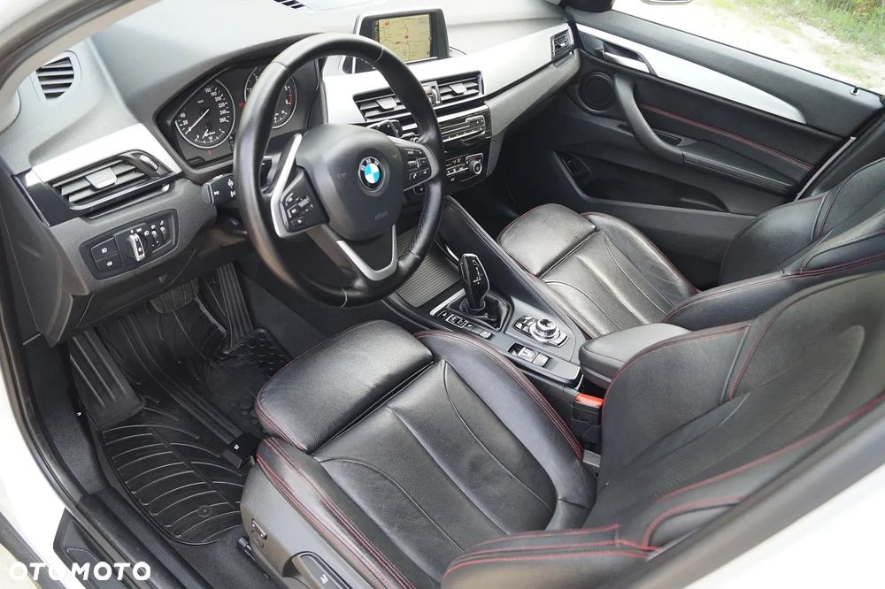 BMW X1 xDrive20d Sport Line - 14