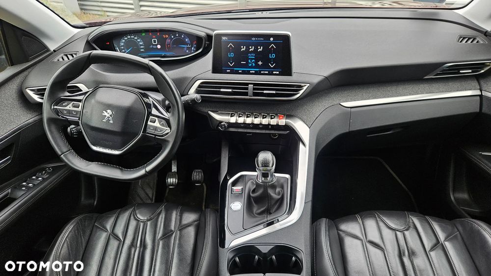 Peugeot 3008 1.2 PureTech GPF Allure S&S - 7