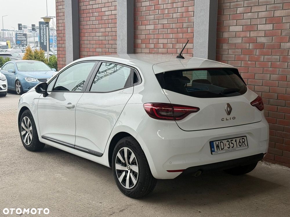 Renault Clio - 6