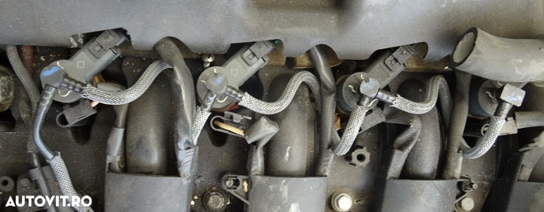 Injector Renault Trafic 2.5 DCI din 2006 - 1