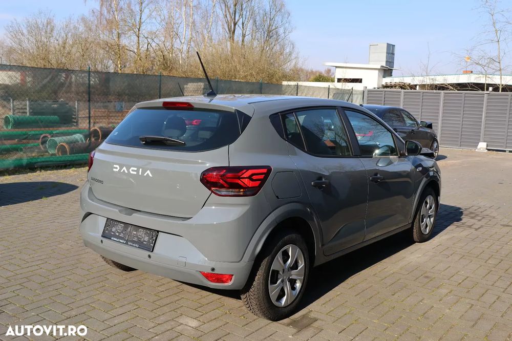 Dacia Sandero SCe 65 Essential - 5